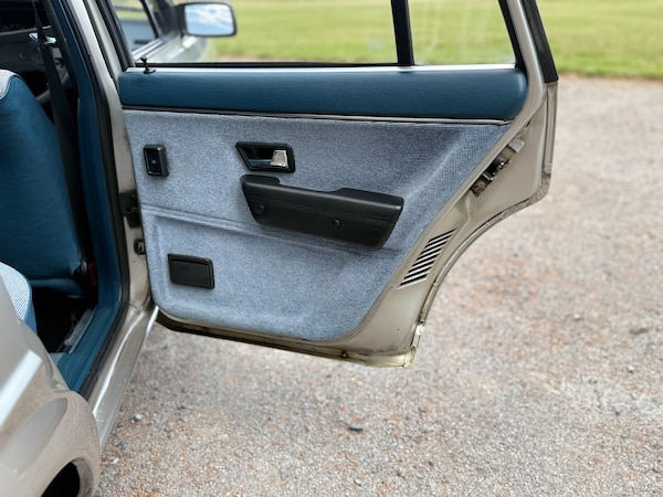 Used Volkswagen Passat 1988 for sale - 75097520: Photo 32