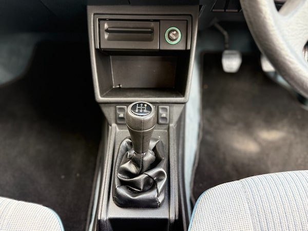 Used Volkswagen Passat 1988 for sale - 75097520: Photo 42
