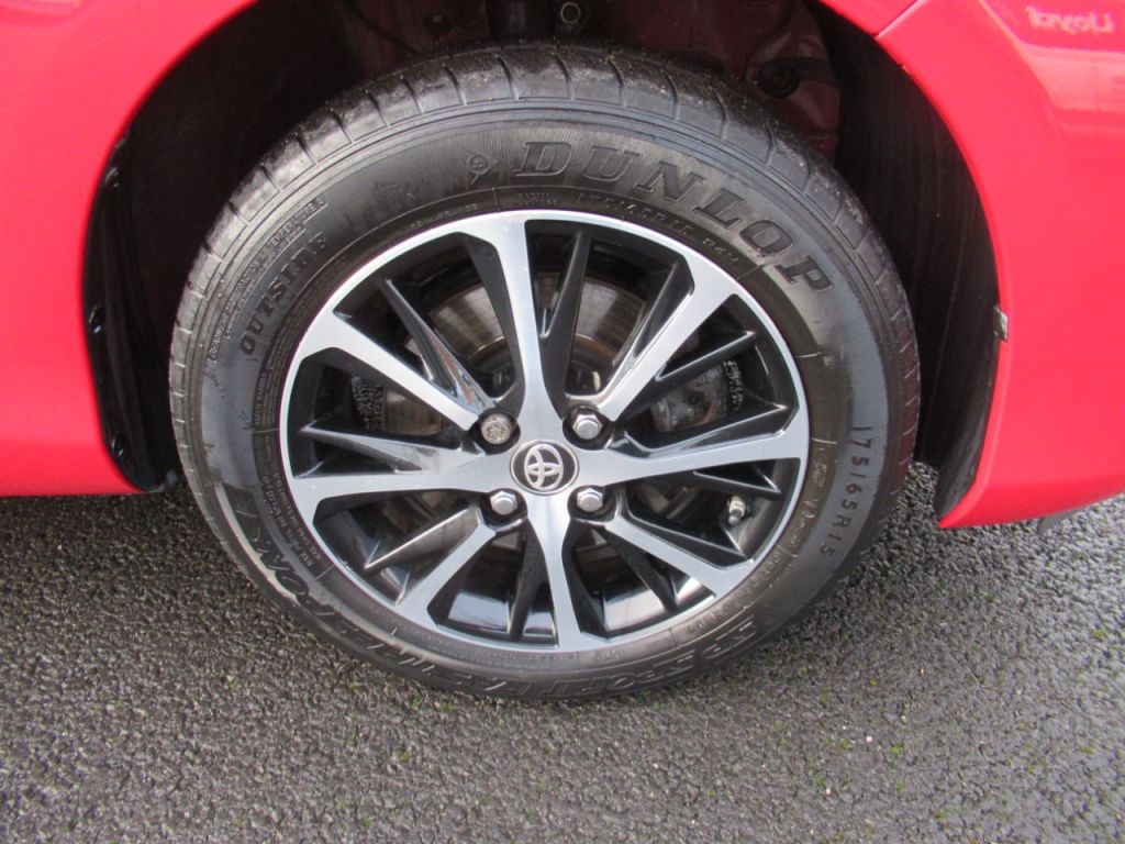 Used Toyota Yaris 2018 for sale - 77152781: Photo 10