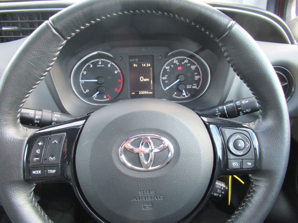 Used Toyota Yaris 2018 for sale - 77152781: Photo 15