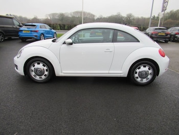 Used Volkswagen Beetle 2016 for sale - 77249161: Photo