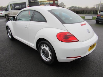 Used Volkswagen Beetle 2016 for sale - 77249161: Photo