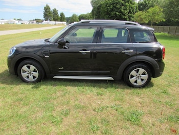 Used MINI Countryman 2018 for sale - 75358737: Photo