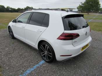 Used Volkswagen Golf 2019 for sale - 75087237: Photo