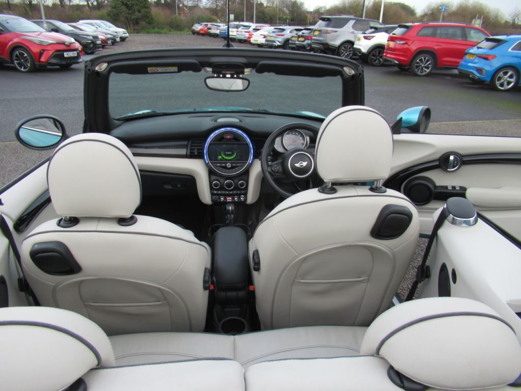 Used MINI Convertible 2017 for sale - 76957438: Photo 22