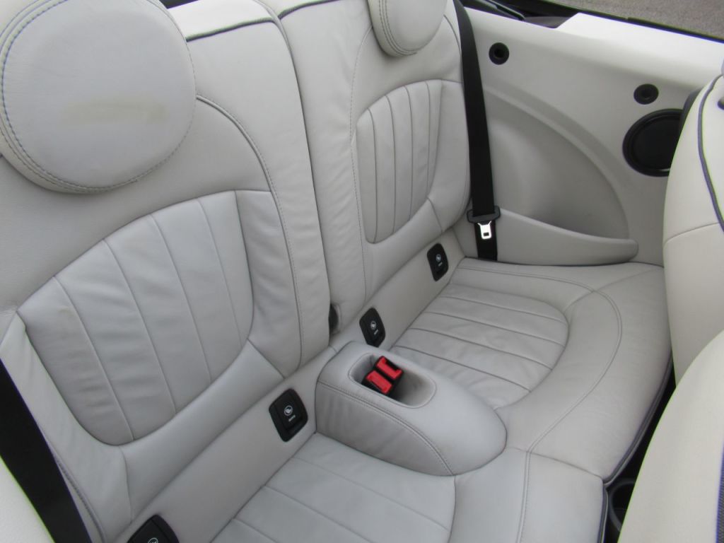 Used MINI Convertible 2017 for sale - 76957438: Photo 25