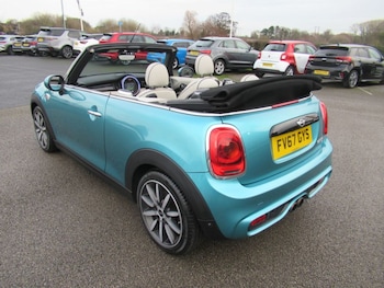 Used MINI Convertible 2017 for sale - 76957438: Photo