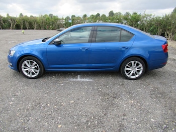 Used Skoda Octavia 2020 for sale - 75537628: Photo