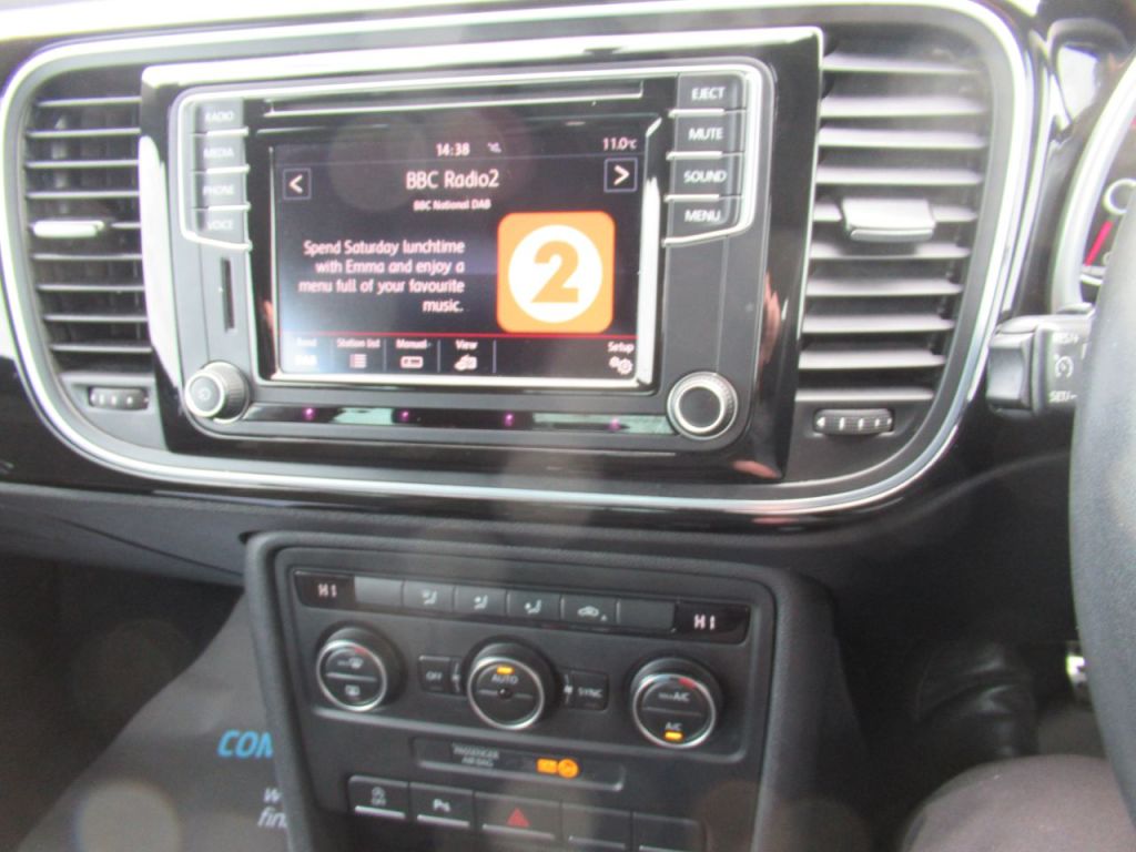 Used Volkswagen Beetle 2015 for sale - 77593328: Photo 15