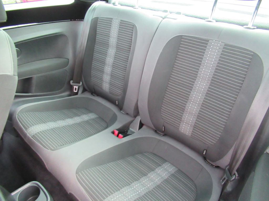 Used Volkswagen Beetle 2015 for sale - 77593328: Photo 19