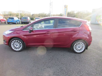 Used Ford Fiesta 2015 for sale - 76836138: Photo