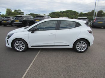 Used Renault Clio 2024 for sale - 79869596: Photo