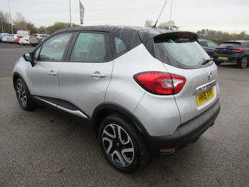 Used Renault Captur 2016 for sale - 76535066: Photo