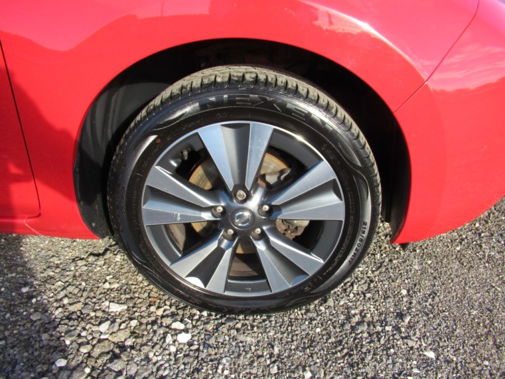 Used Nissan Leaf 2017 for sale - 75895750: Photo 11