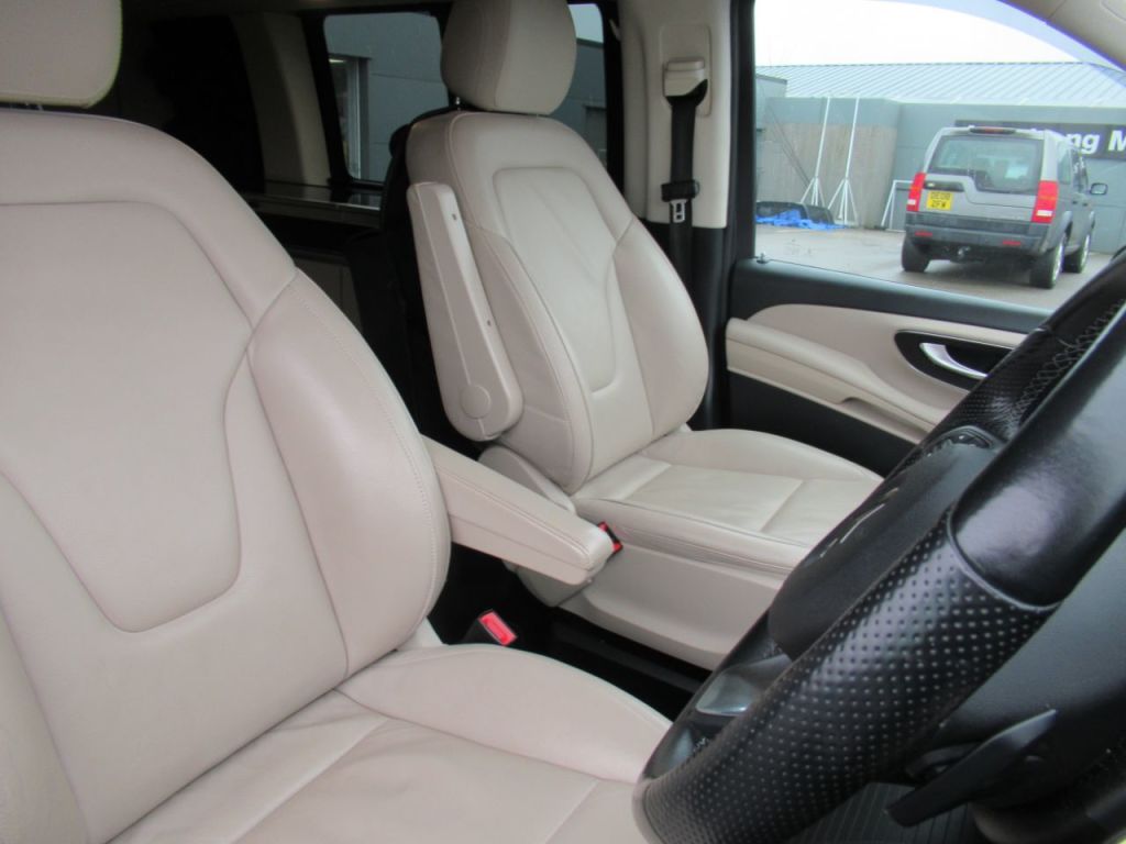 Used Mercedes-Benz V-Class 2017 for sale - 77226277: Photo 21