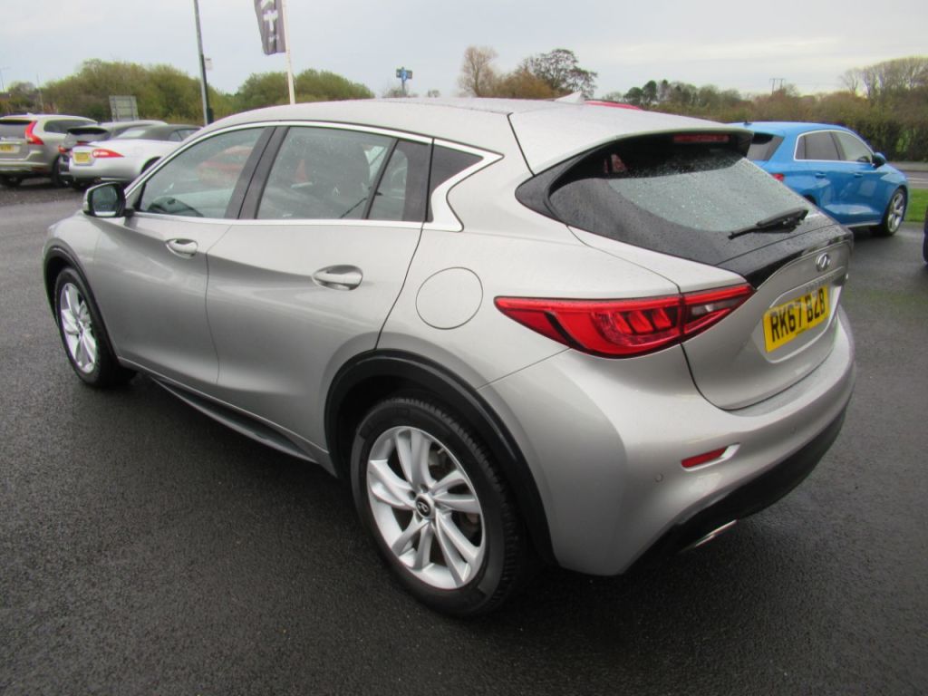 Used Infiniti Q30 2017 for sale - 76685836: Photo 4