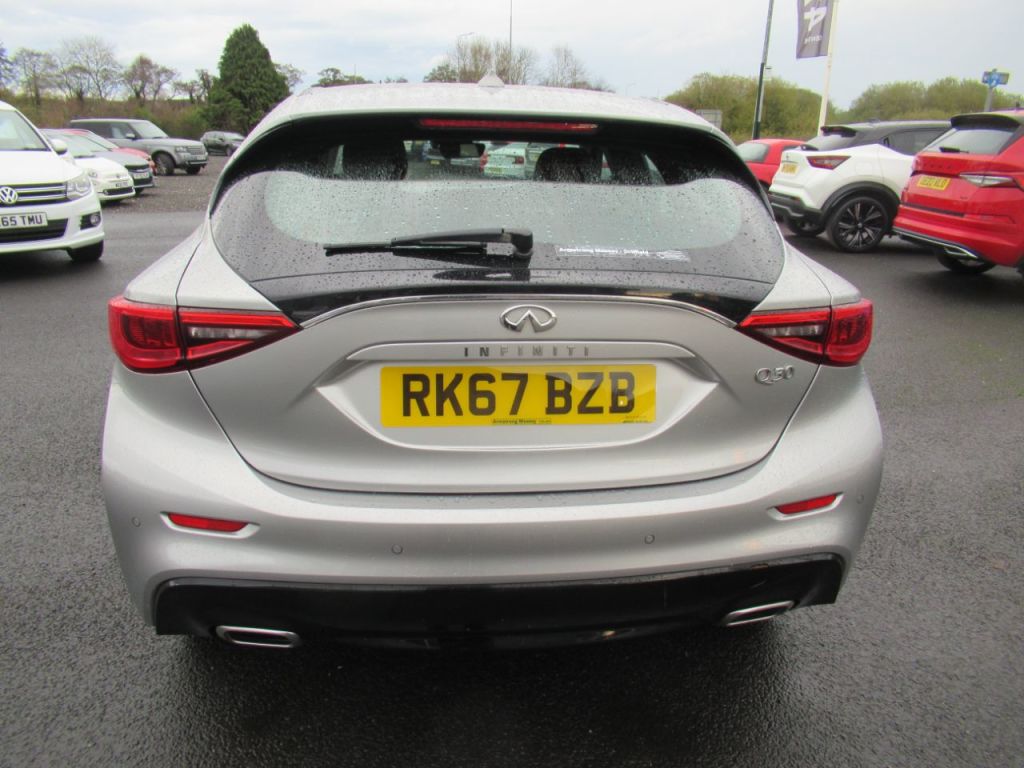 Used Infiniti Q30 2017 for sale - 76685836: Photo 5