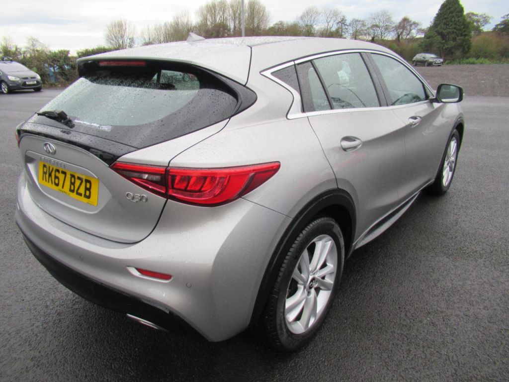 Used Infiniti Q30 2017 for sale - 76685836: Photo 6