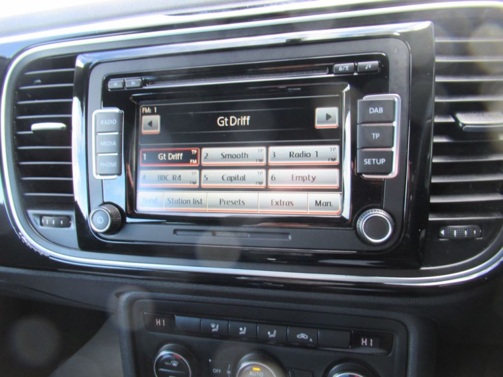 Used Volkswagen Beetle 2015 for sale - 75936058: Photo 17