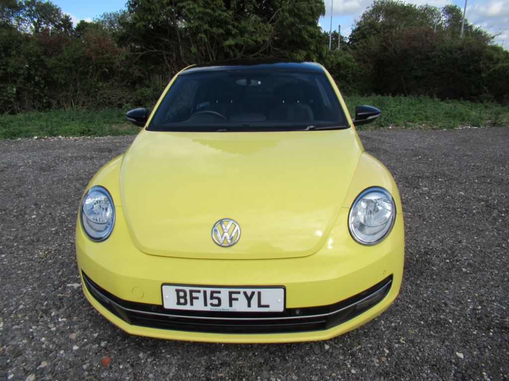 Used Volkswagen Beetle 2015 for sale - 75936058: Photo 2
