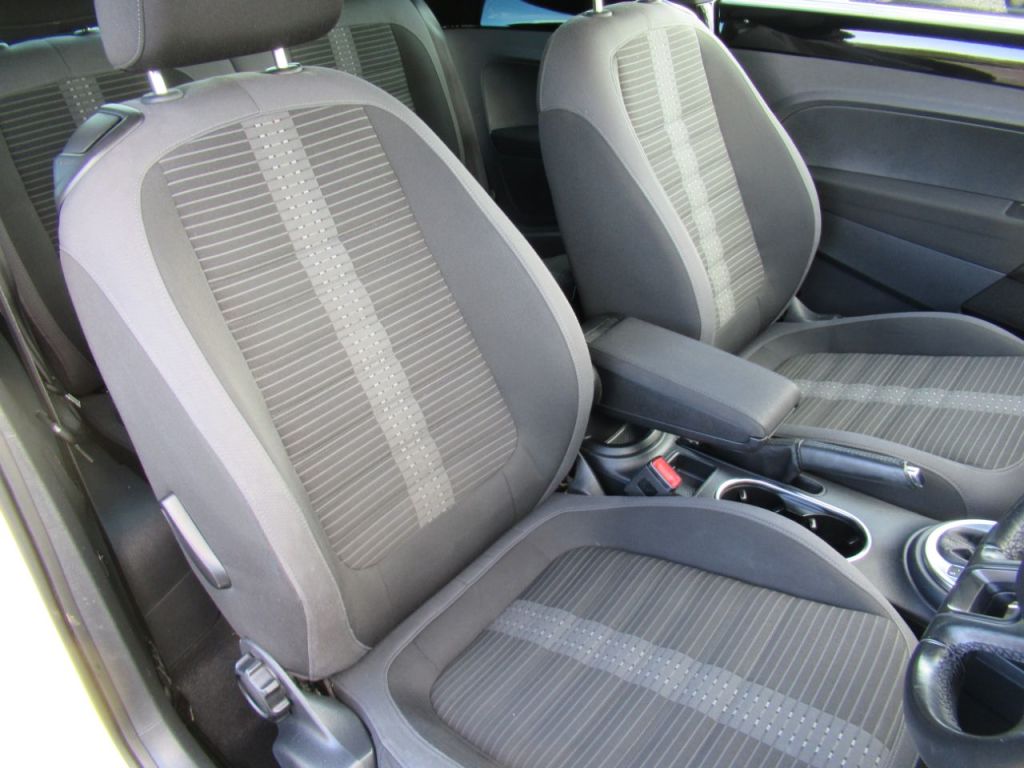 Used Volkswagen Beetle 2015 for sale - 75936058: Photo 20