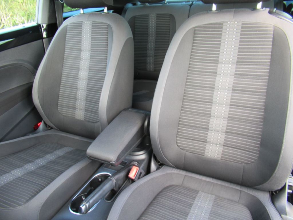 Used Volkswagen Beetle 2015 for sale - 75936058: Photo 21