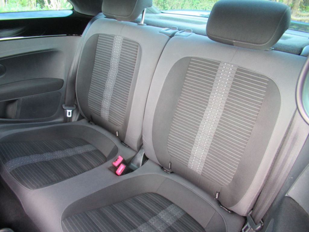 Used Volkswagen Beetle 2015 for sale - 75936058: Photo 22