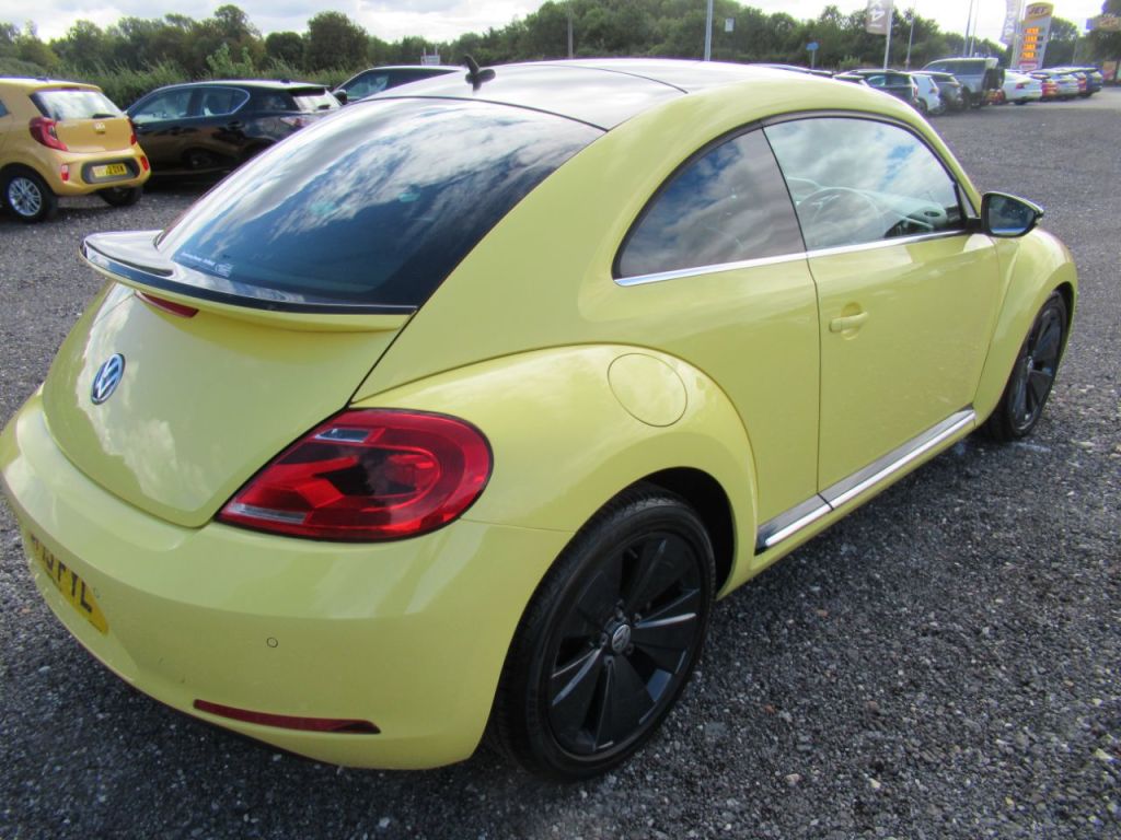 Used Volkswagen Beetle 2015 for sale - 75936058: Photo 6