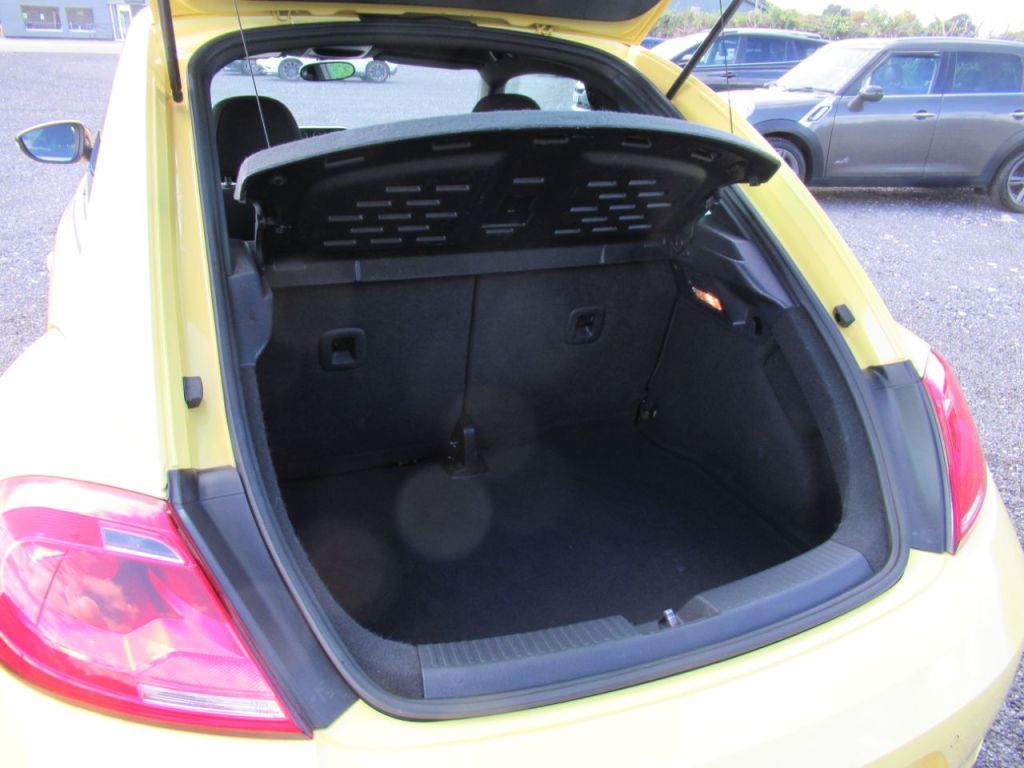 Used Volkswagen Beetle 2015 for sale - 75936058: Photo 9