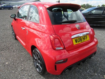 Used Abarth 595 2018 for sale - 76038549: Photo