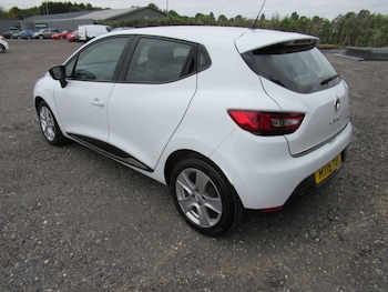 Used Renault Clio 2015 for sale - 75572892: Photo