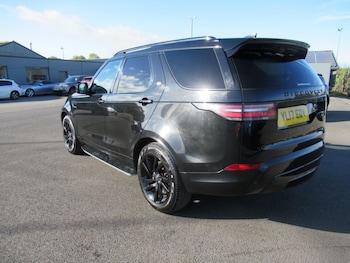 Used Land Rover Discovery 2017 for sale - 76345074: Photo