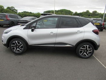 Used Renault Captur 2019 for sale - 79357997: Photo