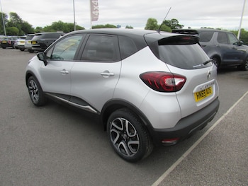 Used Renault Captur 2019 for sale - 79357997: Photo