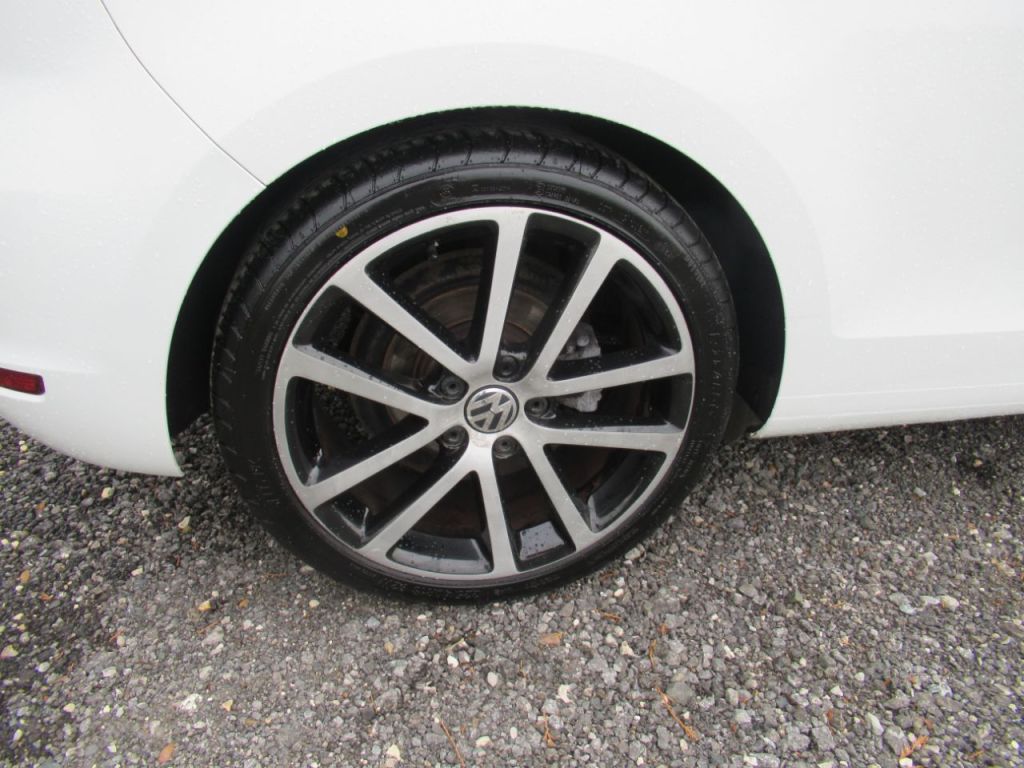 Used Volkswagen Golf 2012 for sale - 76412305: Photo 17