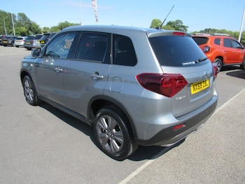 Used Suzuki Vitara 2018 for sale - 79244470: Photo