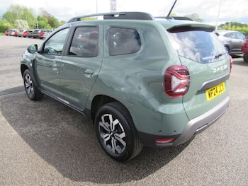 Used Dacia Duster 2024 for sale - 78552651: Photo