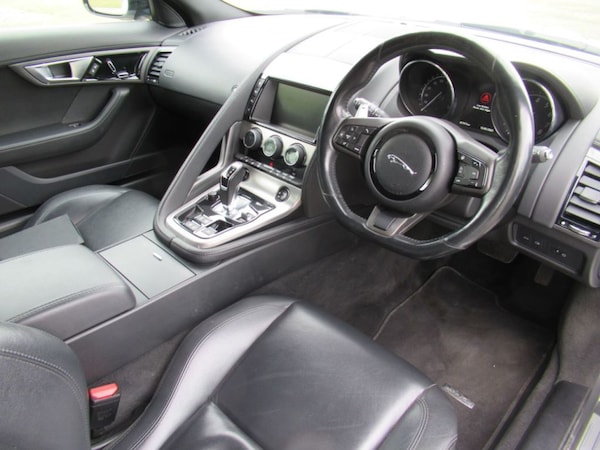 Used Jaguar F-Type 2015 for sale - 74637735: Photo 14