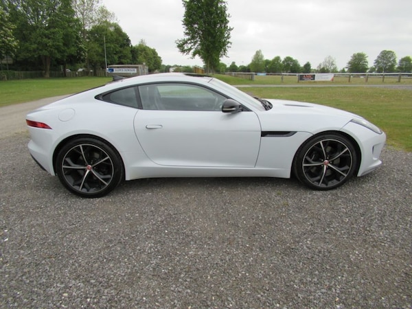 Used Jaguar F-Type 2015 for sale - 74637735: Photo 7