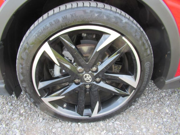 Used Toyota C-HR 2023 for sale - 74472726: Photo 11