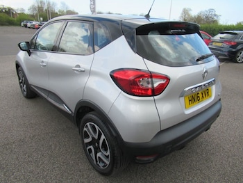 Used Renault Captur 2016 for sale - 78227138: Photo