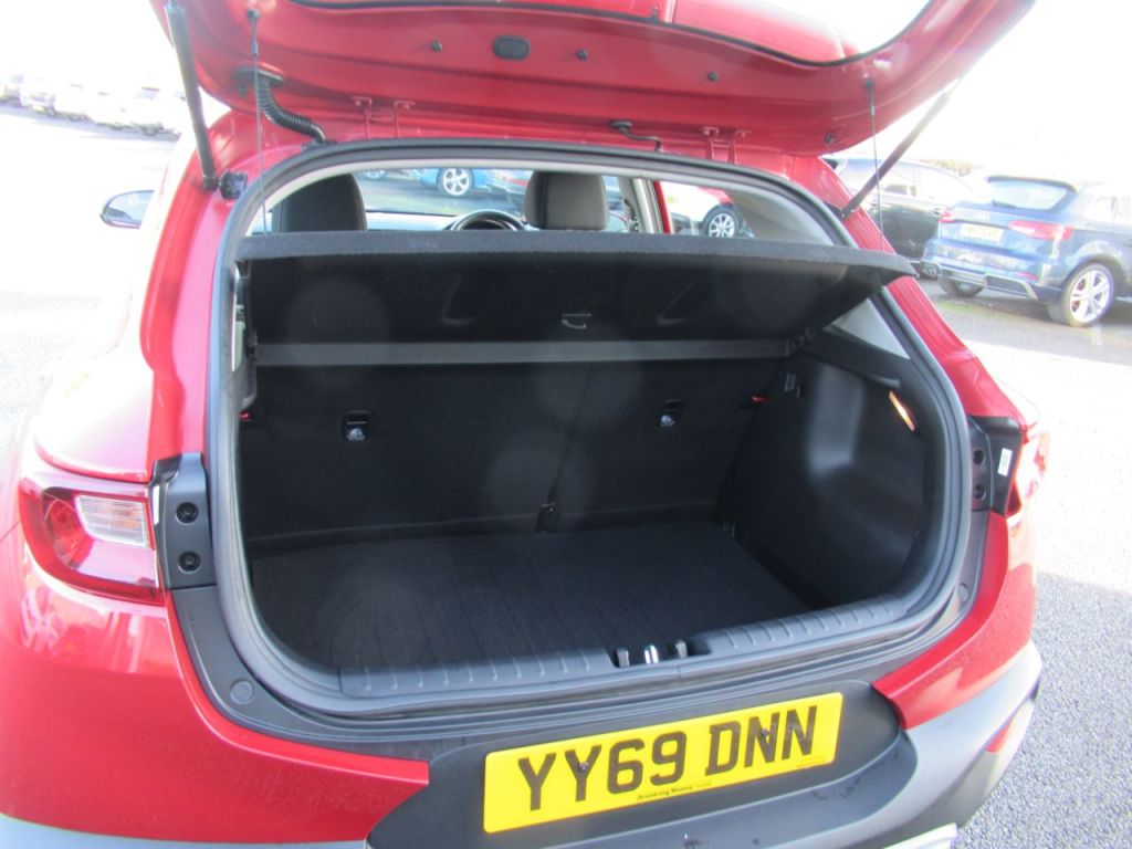 Used Kia Stonic 2020 for sale - 76653806: Photo 12