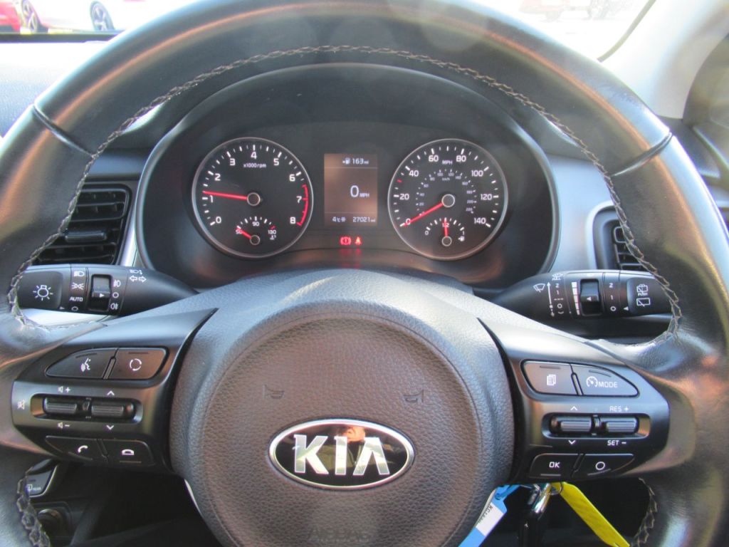 Used Kia Stonic 2020 for sale - 76653806: Photo 14