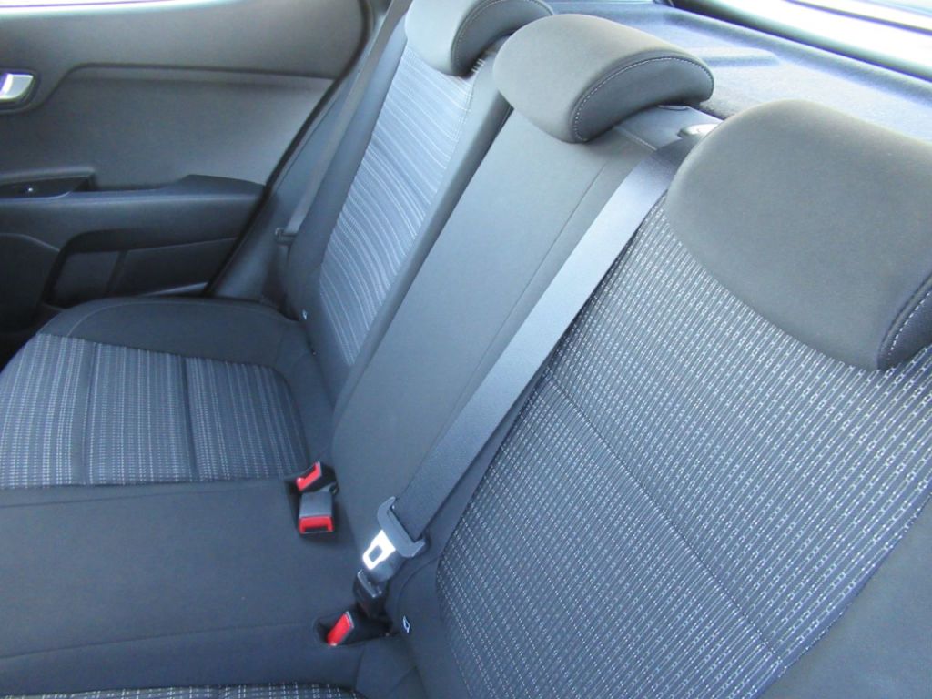 Used Kia Stonic 2020 for sale - 76653806: Photo 19