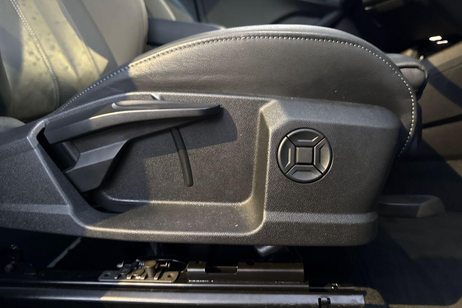 Used Audi Q6 e-tron 2025 for sale - 77399696: Photo 56