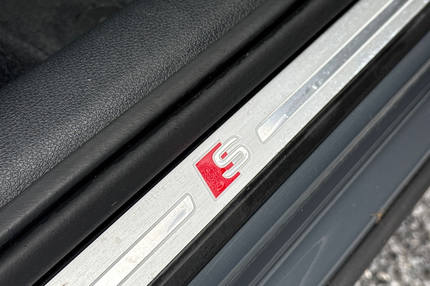 Vehicle 33