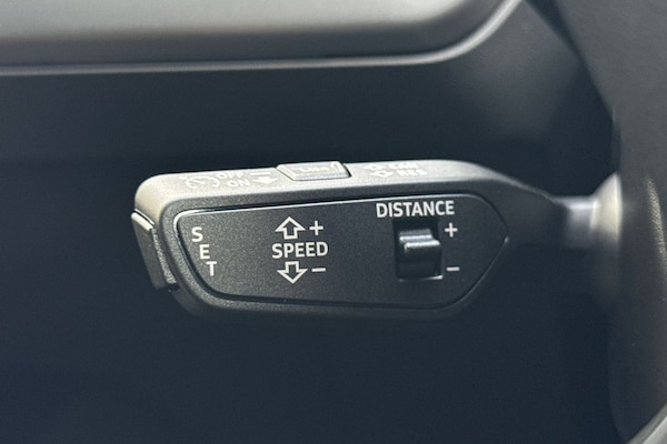 Used Audi Q4 e-tron 2024 for sale - 76207089: Photo 45
