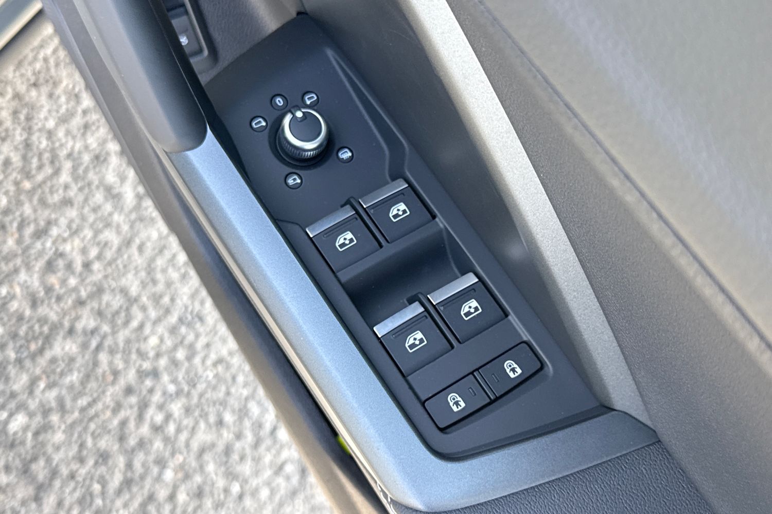 Vehicle 27