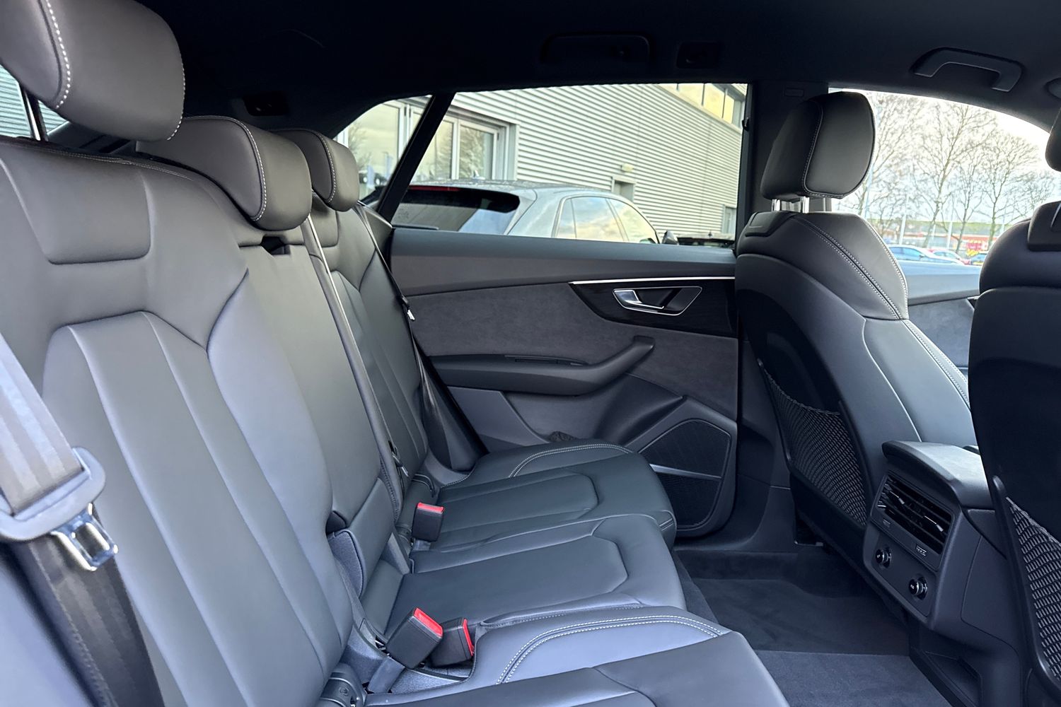 Used Audi Q8 2025 for sale - 76836404: Photo 37