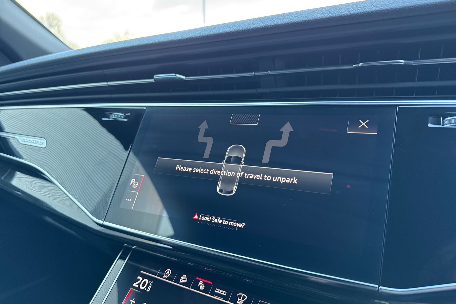 Used Audi Q8 2025 for sale - 76836404: Photo 56